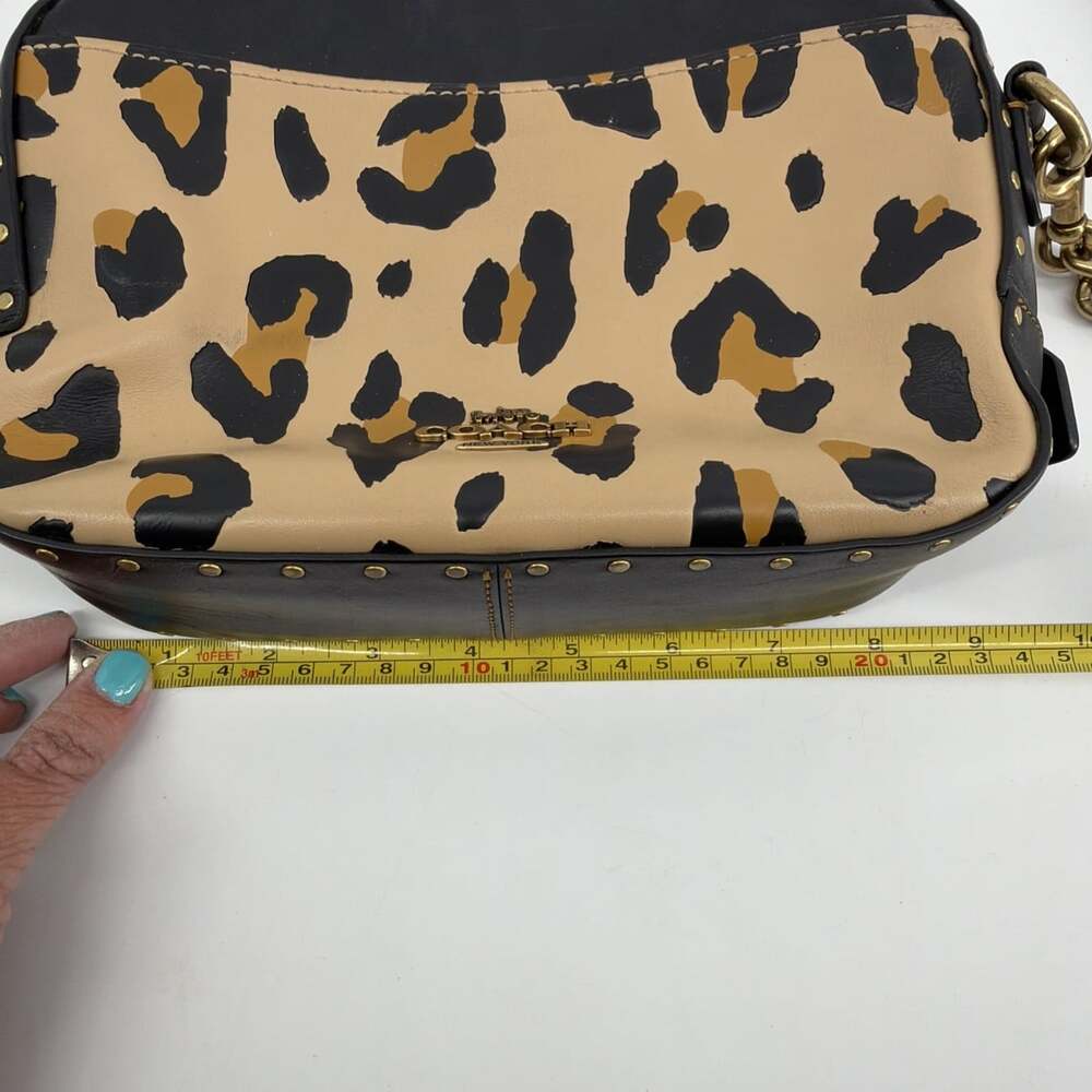 Coach Jamie Camera Bag in Signature Canvas with a Leopard Print Adjustable Strap - Picture 11 of 12